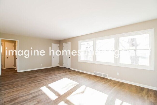 Building Photo - 6126 Thole Rd