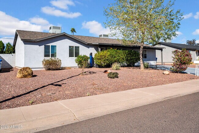 Building Photo - 14446 N 40th Pl