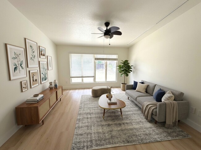 Building Photo - 17306 Bronte Pl