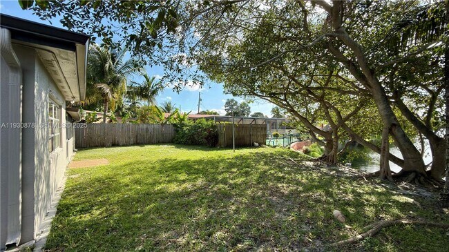 Building Photo - 6504 Arbor Dr