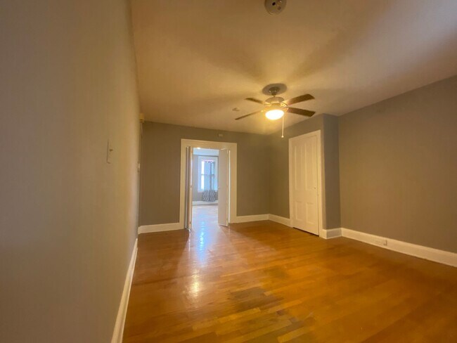 Foto del edificio - Remodeled one bedroom apartment