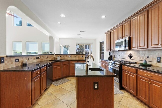 Foto del edificio - 705 Green Vista Ct