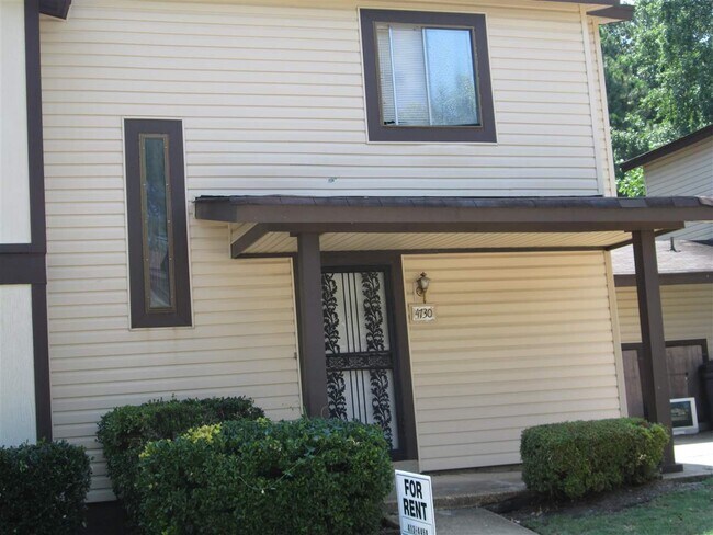 Foto del edificio - 4730 Columbine Ct