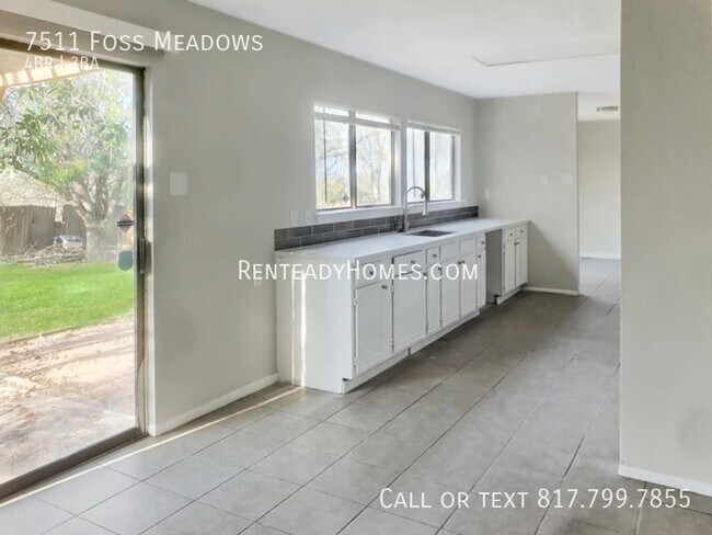 Foto del edificio - 7511 Foss Meadows