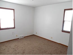 Interior Photo - 3005 S 108th St
