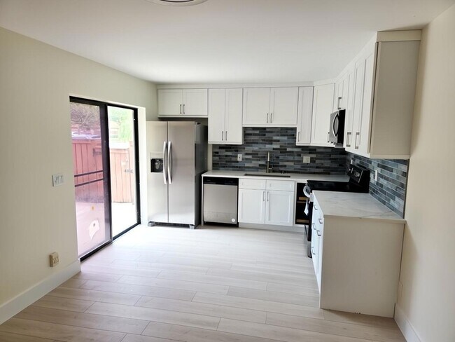 Foto del edificio - 2802 SW 12th St