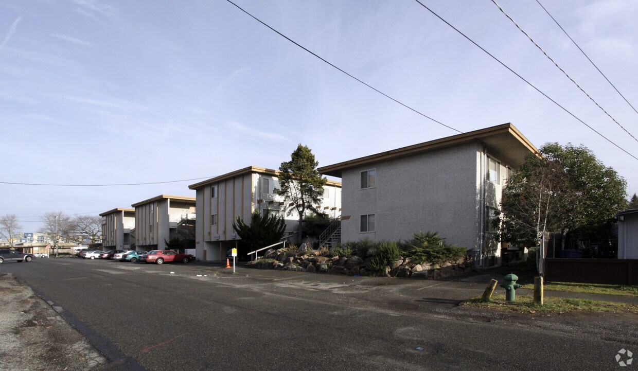 Foto principal - Lake City Apartments