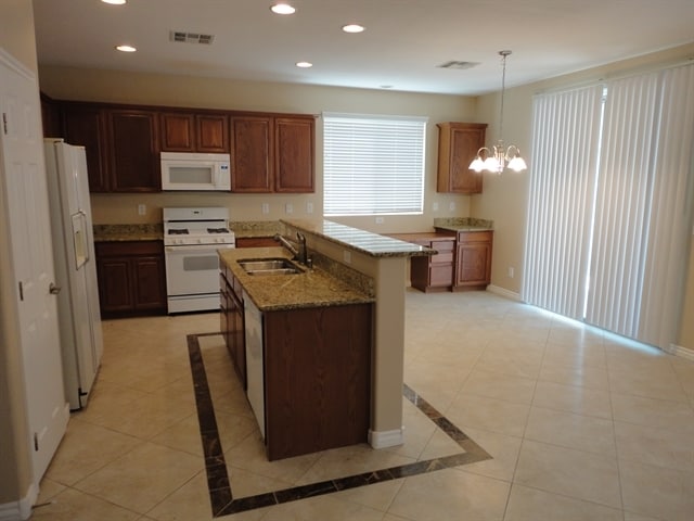 Building Photo - 5909 Gold Horizon St