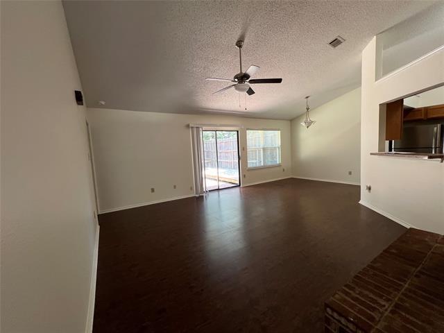 Foto del edificio - 1612 Stoneway Dr