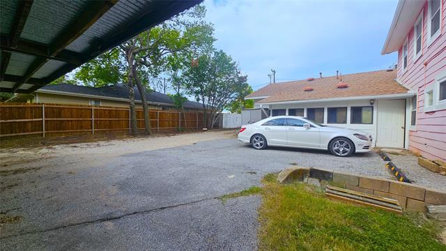 Foto del edificio - 1015 S Welch St