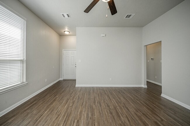 Photo - 2211 John Ross Ct House