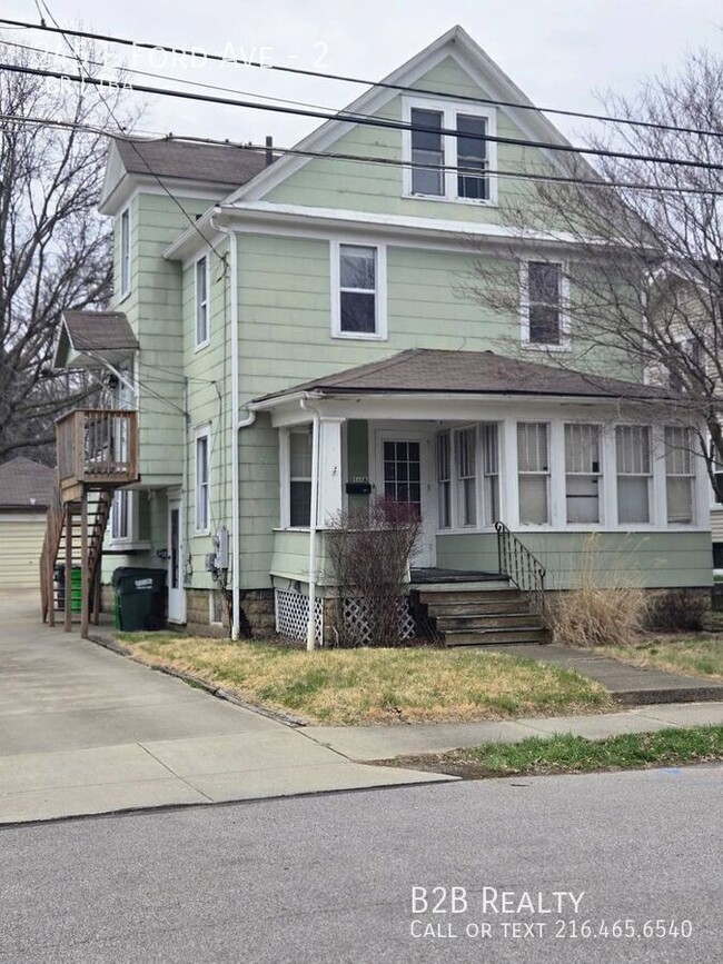 Building Photo - 245 E Ford Ave