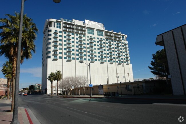 Building Photo - SoHo Lofts of Las Vegas