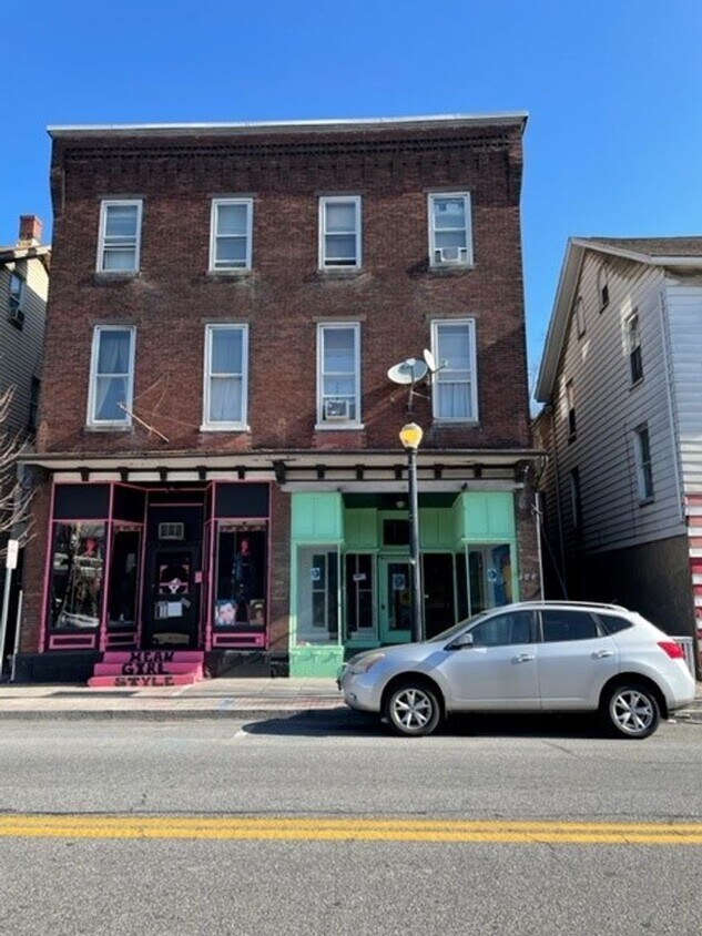 145 N Front St Unit Commercial, Steelton, PA 17113 Room for Rent in