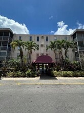 Building Photo - 2800 NW 56th Ave