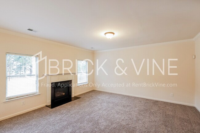 Building Photo - 173 Ashby St