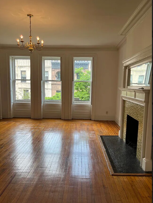Foto del edificio - 121 E 39th St