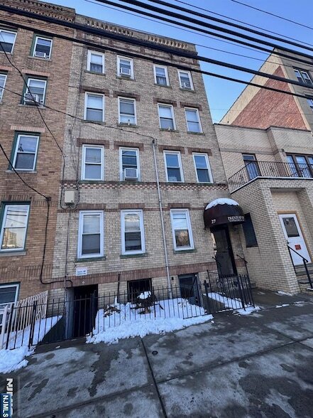 Photo - 27 66th Street Unit 4