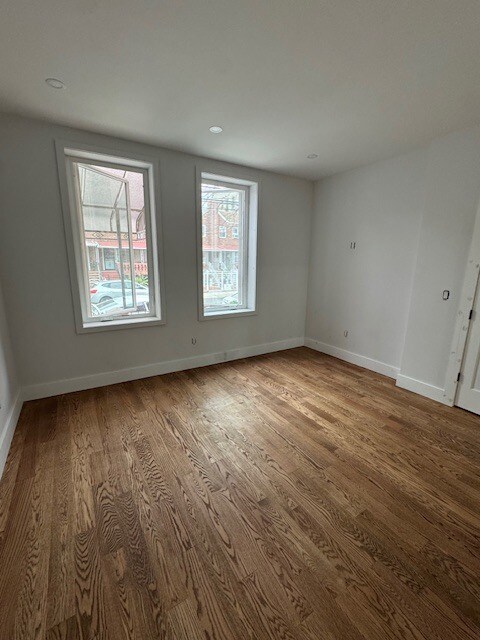 Foto del edificio - 275 E 55th St