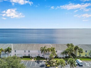 Building Photo - 5172 Coquina Key Dr SE