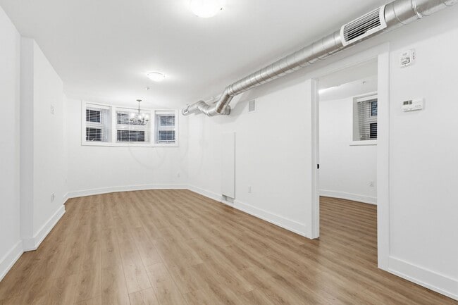 Building Photo - Trendy 1 Bed in Durand