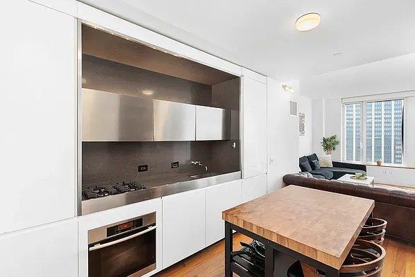 Building Photo - 1 bedroom in New York NY 10005