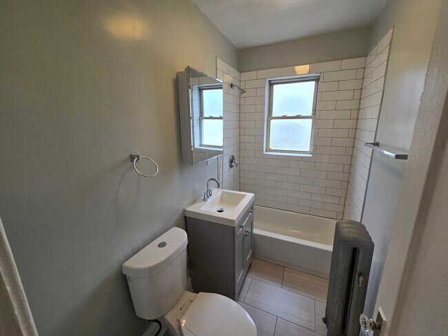 Foto del edificio - 4829 N Springfield Ave