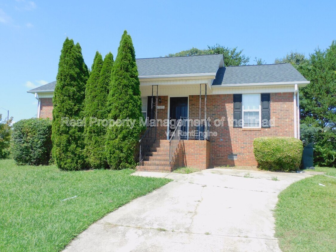 Foto principal - 2705 Ralph Johns St