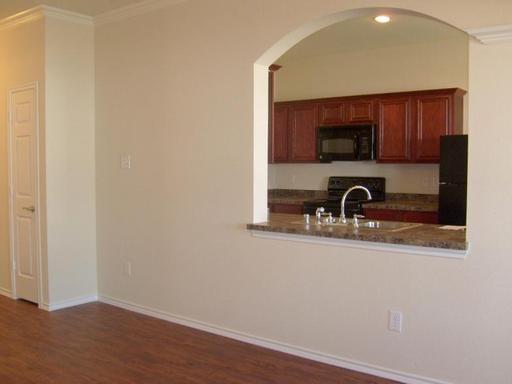 Building Photo - 815 Nandina Way