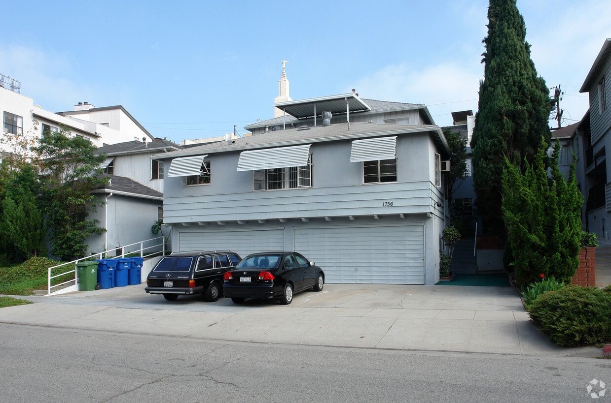 Building Photo - 1754 Malcolm Ave
