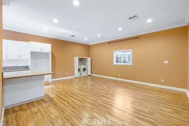 Foto del edificio - 15549 Ludlow St