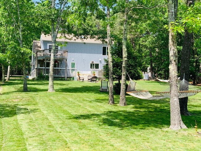 Building Photo - 47 Bellows Pond Rd