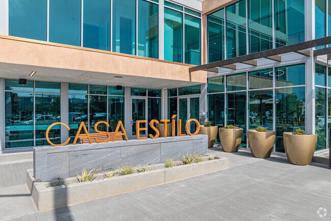 Building Photo - Casa Estilo