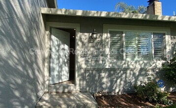 Building Photo - 1550 Griffith Pl