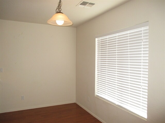 Foto del edificio - 22377 W Solano Dr