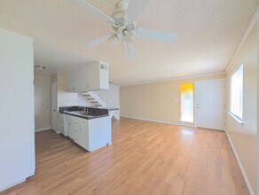 Building Photo - 6435 Greenback Ln