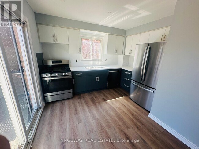 Photo du bâtiment - 1078 Glenbrook Ave
