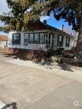 Building Photo - 759 N 7th St