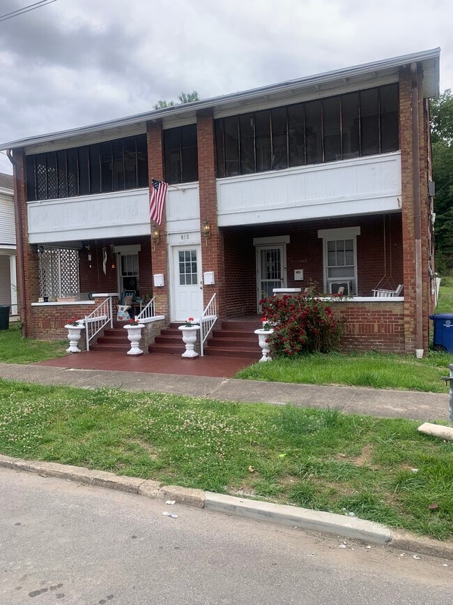 Building Photo - 815 Indiana Ave