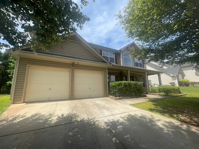 Building Photo - 520 Lakeridge Ct