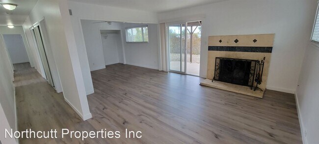 Foto del edificio - 3 br, 2 bath House - 4947 Mt. Ashmun Dr.