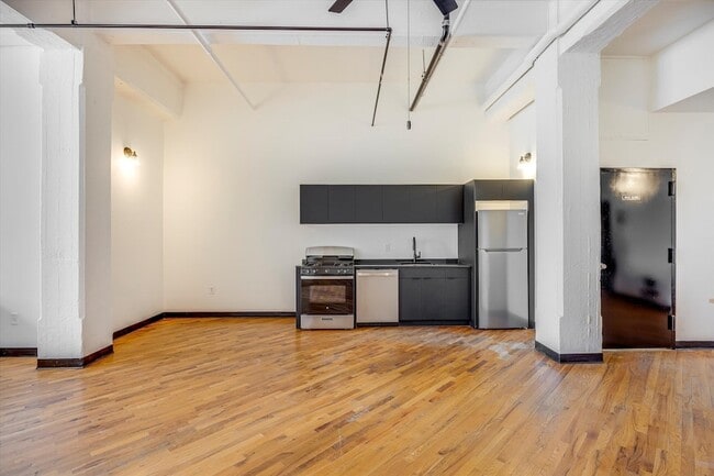 Photo - 2 Union St Apartment