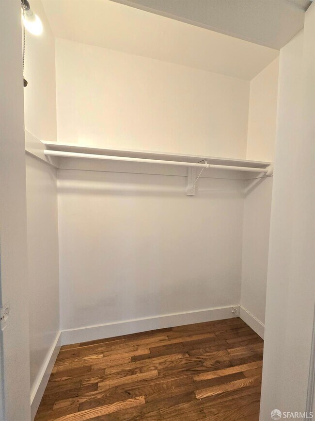 Foto del edificio - 5845 Geary Blvd