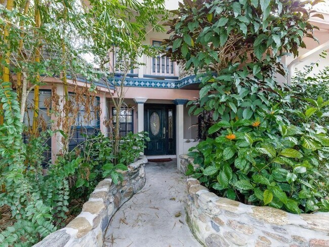 Building Photo - 4884 Bonanza Ct