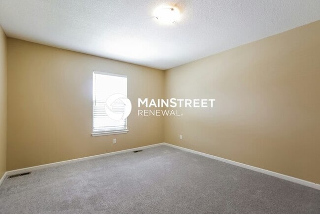 Building Photo - 4 Bedroom Pet-Friendly Home in Pleasant Hi...