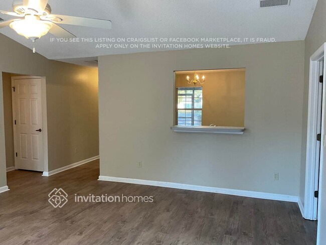 Foto del edificio - 96054 Morton Ln