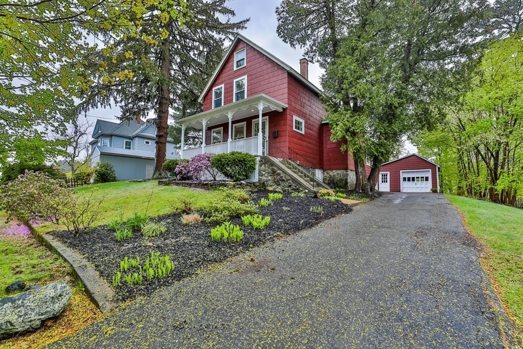 Photo - 107 Greenwood St (Wakefield, MA)