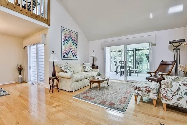 Building Photo - 148 Westview Dr