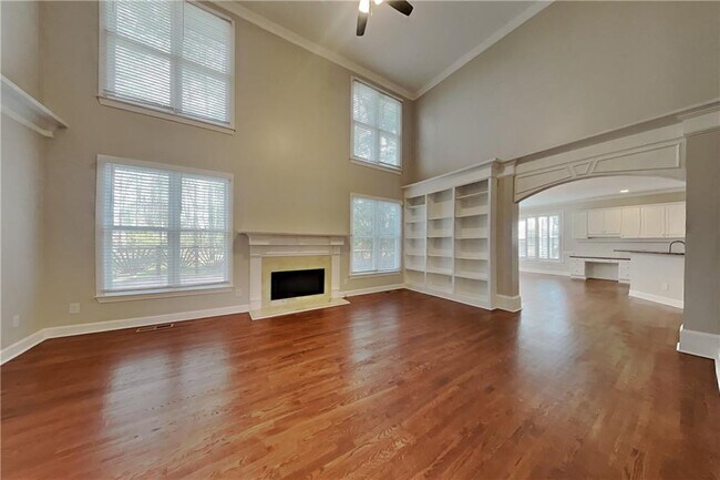 Building Photo - 500 Abernathy Oaks Way