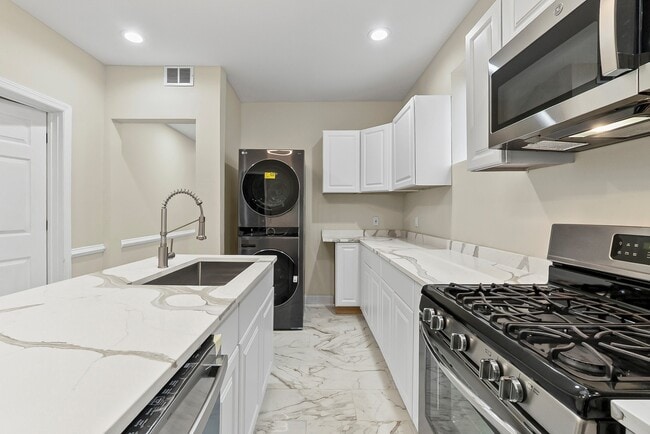 Foto del edificio - 4704 W Monroe St